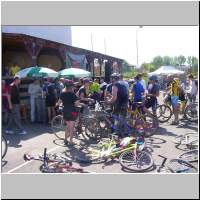 http://www.mtbikere.szm.sk/05dubn/PICT0102.JPG